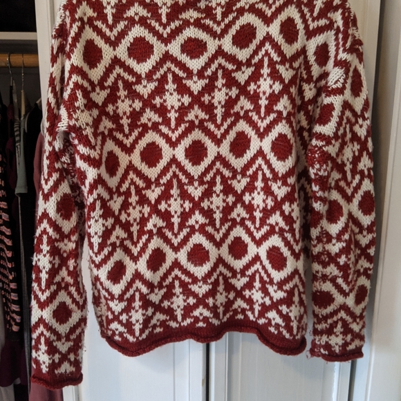 Jessica Simpson sweater - Picture 4 of 5